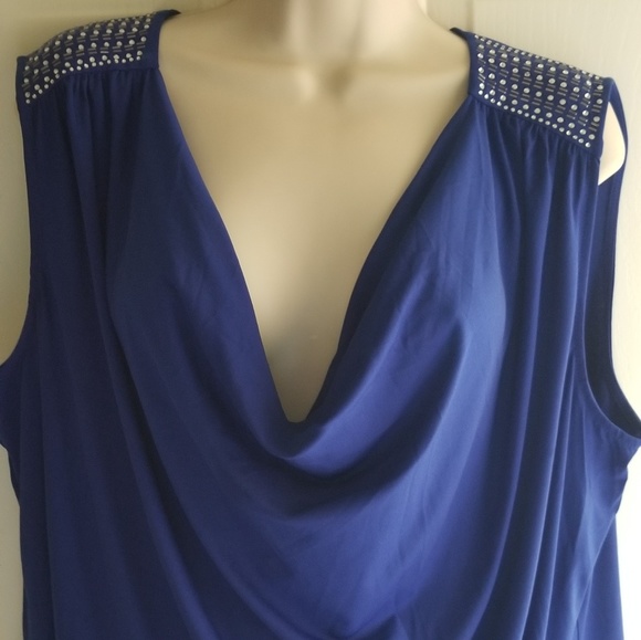 Women's Plus Size Top - Picture 3 of 4